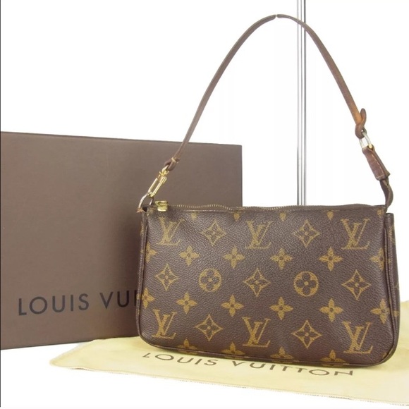 Louis Vuitton Handbags - Louis Vuitton Monogram Pochette Accessoires